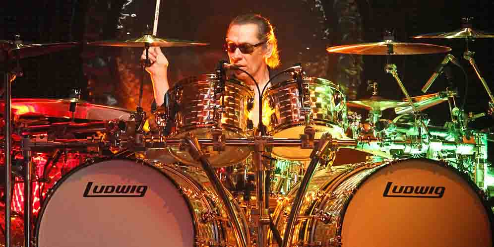 Musisi Hollywood Ini Ternyata Keturunan Indonesia